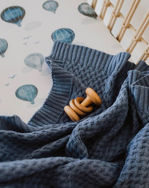 Diamond knit baby blanket